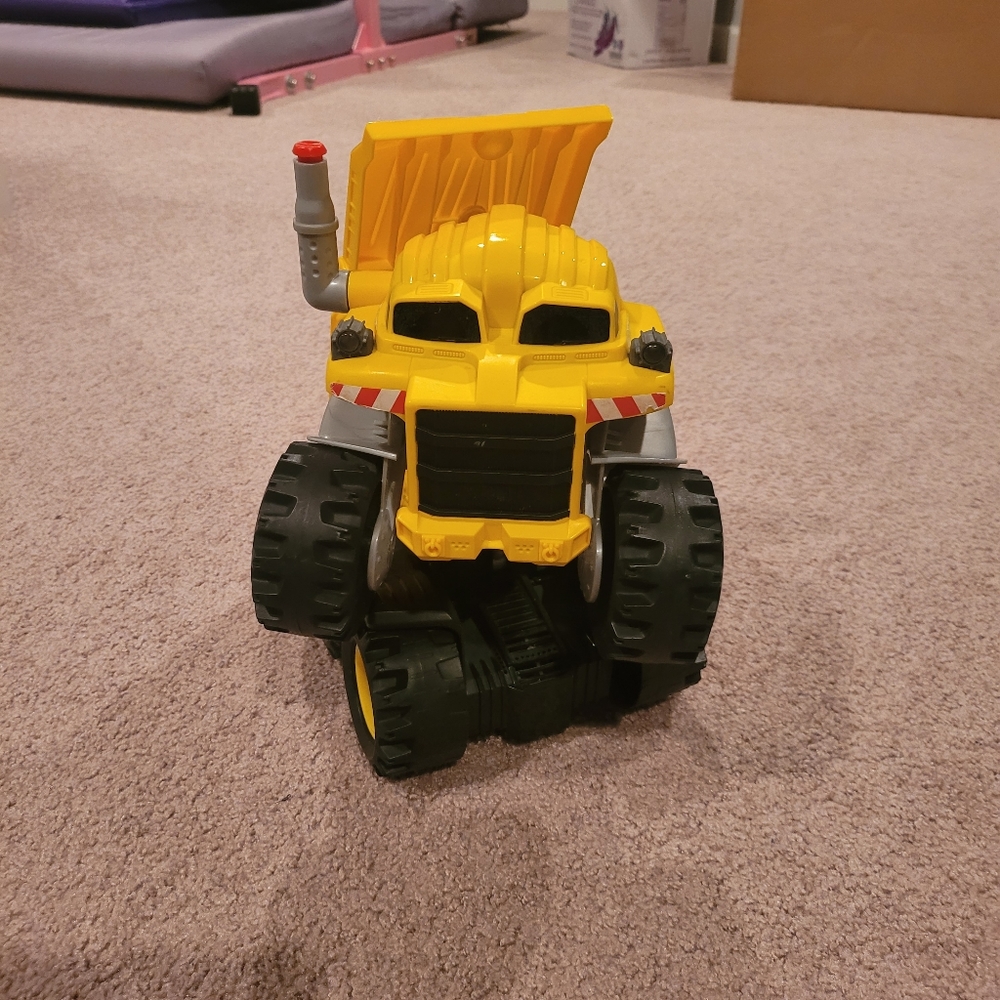 Mattel matchbox dump truck